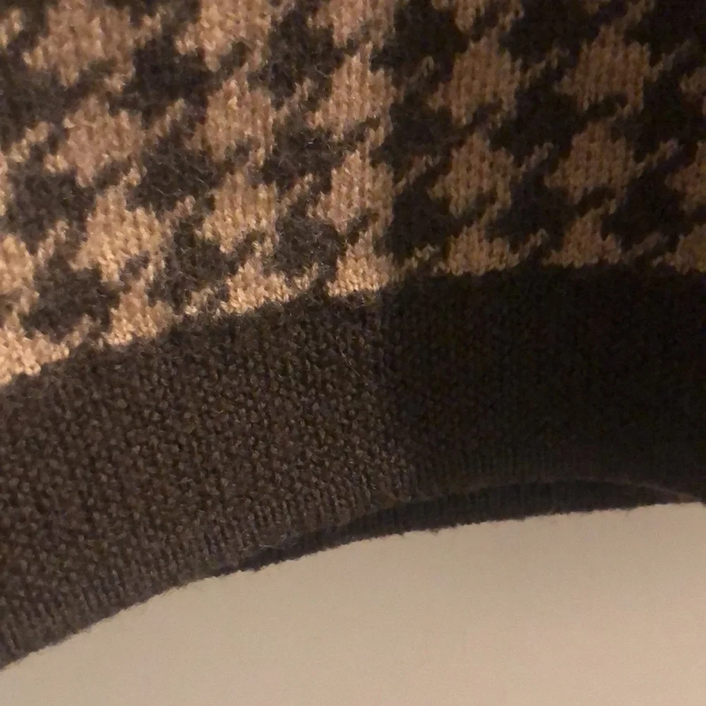 Talbots Sweater - Picture 6 of 8